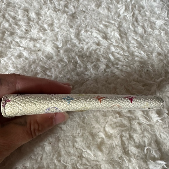 Louis Vuitton Multicolor Murakami Monogram 4 Key Holder - Picture 5 of 13